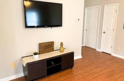 Durham House | *Come home - 1 mile from Duke & Downtown Durham