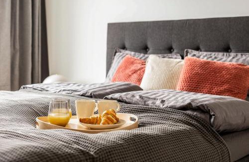 Turku Apartment | Come in! "Kakola" Room for 3 in idyllic renovated prison area in Turku centrum!