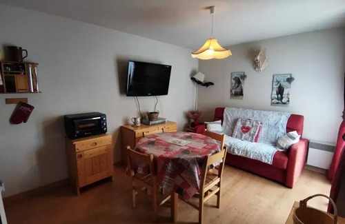 Reallon Apartment | Comete Residence - T2 well exposed and well equipped for 6 people in Réallon