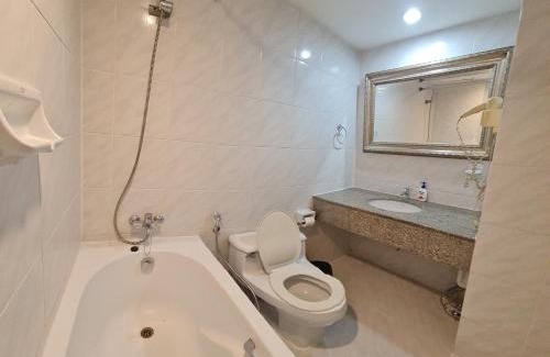 Nana Apartment | Comfort 1BR 2 King Beds, Best Value Stay, near Bts Nana