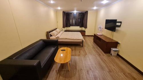 Nana Apartment | Comfort 1BR 2 King Beds, Best Value Stay, near Bts Nana