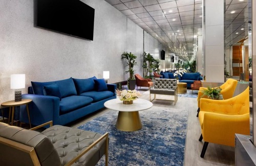 Central New York City Apartment | Comfort and Convenience! 2 Relaxing Units, Short Drive to Bronx Zoo