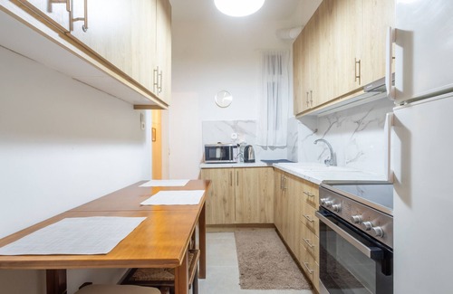 Vyronas Apartment | Comfort Apartment with 2 Bedrooms