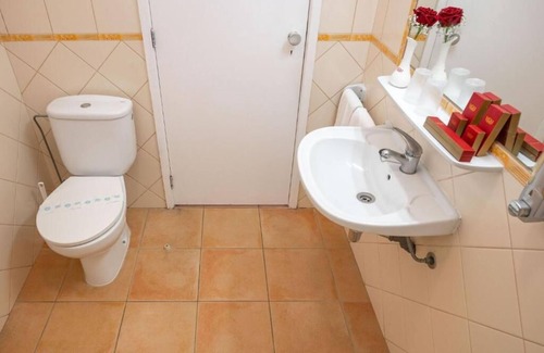 Areias de Sao Joao Hotel | Comfort by the Beach! 1BR Apartment w/Kitchenette, Parking & Pool | 2 Units