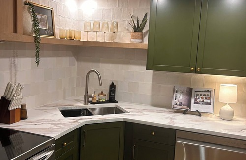 Langley House | Comfort & Convenience Near Endless Local Amenities
