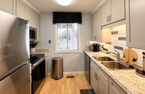 Myrtle Beach Condo | Comfort & Convenience Await at The Arbor