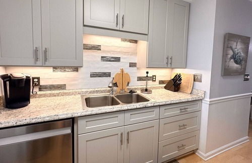 Myrtle Beach Condo | Comfort & Convenience Await at The Arbor
