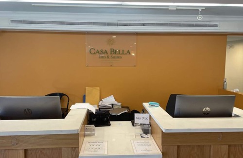 Tallahassee House | Comfort & Convenience! 2 Pet-friendly Units, Pool, Free Parking, Pet-Friendly!