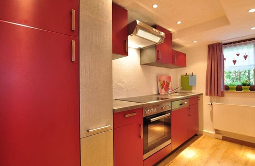 Unterjoch Cottage | Comfort family room (with balcony) - Hotel Anneliese