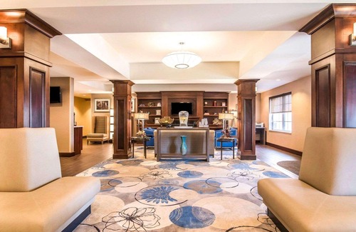 Dover Hotel | Comfort Inn and Suites Dover