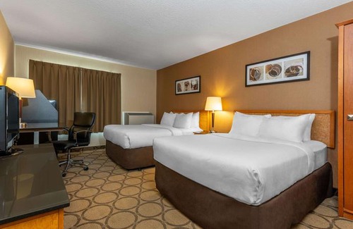 Kingston Hotel | Comfort Inn Highway 401