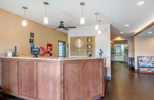 Medford Hotel | Comfort Inn Medford North