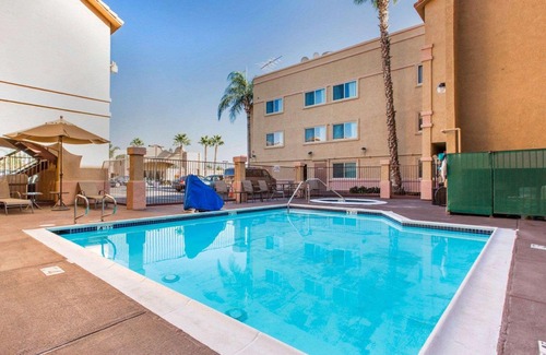 Moreno Valley Hotel | Comfort Inn Moreno Valley near March Air Reserve Base