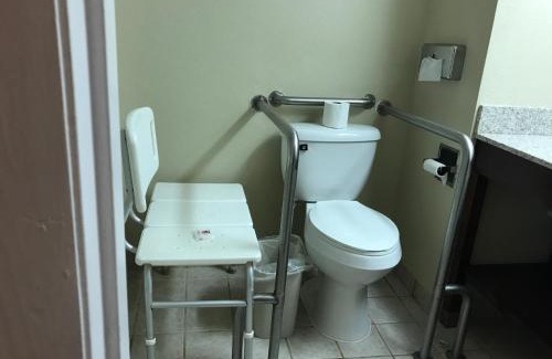 Southern Estates Hotel | Comfort Inn Petersburg Fort Lee Area