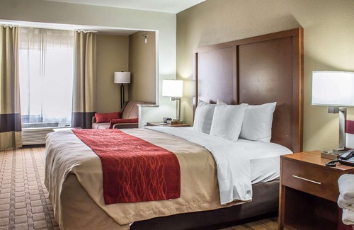 Cedar Rapids Hotel | Comfort Inn & Suites Cedar Rapids