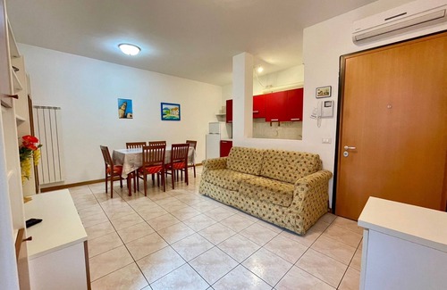 Porto Santa Margherita Apartment | Comfortable flat with shared pool