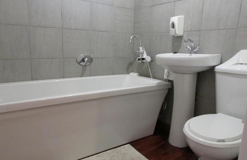 Hammanskraal Bed & Breakfast | Comfort Stay in Hammanskraal close to Dinokeng