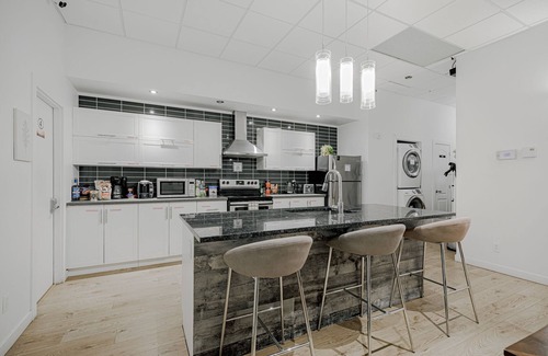 Maisonneuve Hotel | ♥Comfort Stay♥ Olympic Stadium & Botanical Garden