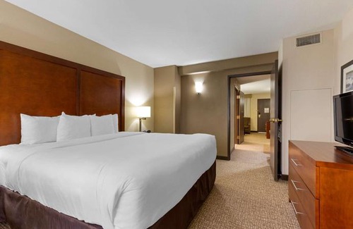 Dale City Hotel | Comfort Suites Near Potomac Mills