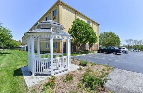 North Central Omaha Hotel | Comfort Suites Omaha