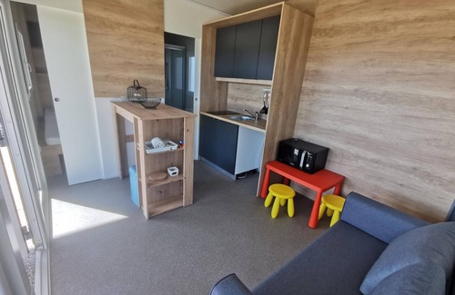 Pirovac House | Comfort Two Bedroom Mobile Homes Pirovac - Classic Two Bedroom Mobile Home with Sea View and Terrace