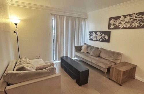 Astrodome Apartment | Comfortable 1 King bed 1 bath in TMC & near NRG