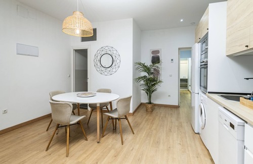 Justicia Apartment | Comfortable 2BR/2BA in Chueca