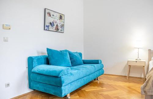 Neulerchenfeld Apartment | Comfortable 2BR Apt, Near Wiener Stadthalle