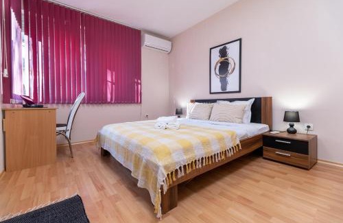 Plovdiv Center Apartment | Comfortable 2BR Urban Getaway in City Center