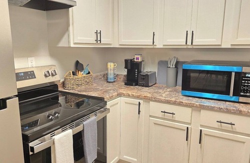 Mobile House | Comfortable 3-Bedroom Home in Mobile – Perfect for Families & Groups!