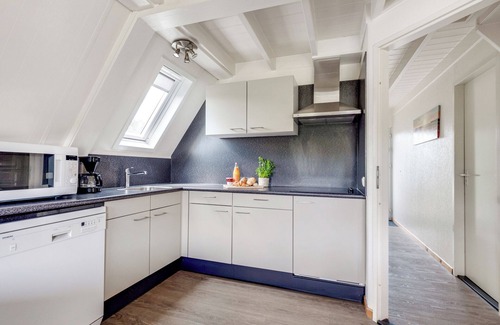 Gramsbergen House | Comfortable 6-person bungalow with dishwasher and washing machine, located by greenery or water in the Vechtdal – enjoy comfort and plenty of activities for all ages!