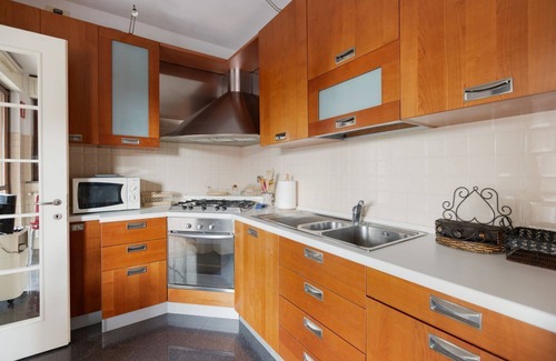 Morivione Apartment | Comfortable and bright apartment with terrace and all the main comforts located in a residential neighborhood at the gates of the historic center of Milan, a short distance from the Bocconi Campus and Fondazione Prada. Navigli, IULM and Porta Romana area