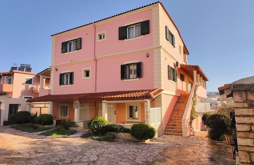 Ksamil Apartment | Comfortable and convenient ground floor studio