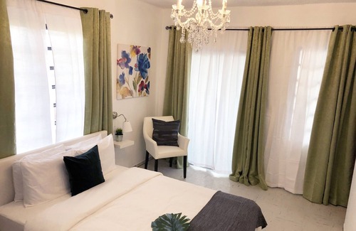 Aibonito Hostel | Comfortable and Elegant Aibonito Hotel/FREE PARKING & WIFI/GOOD AREA - 201