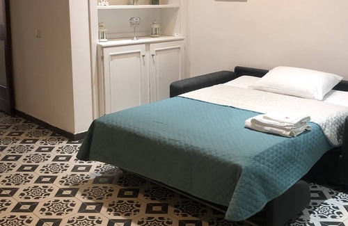 Partinico Apartment | Comfortable and spacious apartment in the center of Piazza Duomo.