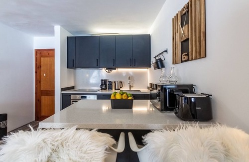 Cervinia Ski Chalet | Comfortable apartment with direct access to the Cervinia slopes