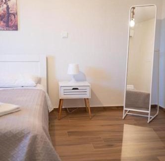 Spata-Artemida Apartment | Comfortable Apartment Close to the Airport