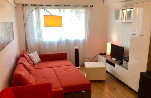 Na Rovella Apartment | Comfortable apartment between the City of Sciences and the beach