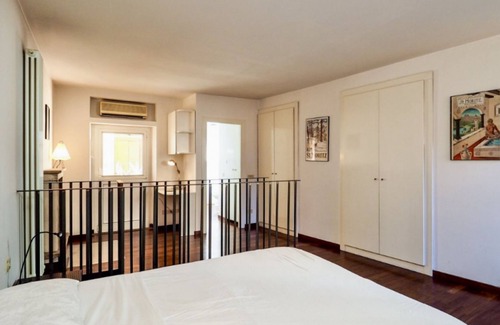 Carrobbio Apartment | Comfortable apartment located in the heart of Milan.