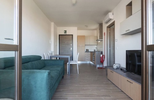 Centro Giano Apartment | Comfortable apartment located on the sixth floor of a modern residence equipped with a lift.In 40 square meters of space it comfortably accommodates two people with a double bedroom.Located in the Fonte Laurentina district, near the ring road, the Cecchi
