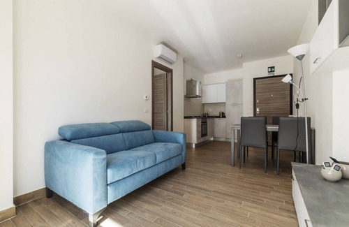 Centro Giano Apartment | Comfortable apartment located on the sixth floor of a modern residence equipped with a lift.In 40 square meters of space it comfortably accommodates two people with a double bedroom.Located in the Fonte Laurentina district, near the ring road, the Cecchi