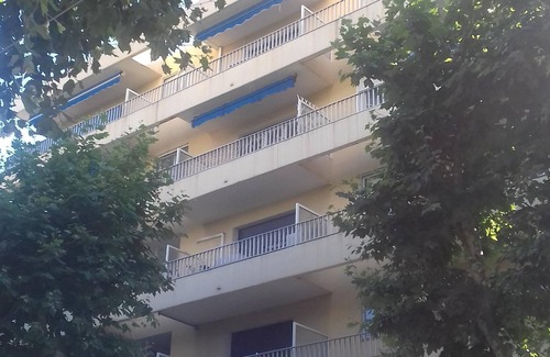 Hyeres City Centre Apartment | Comfortable apartment sea view in downtown Hyères
