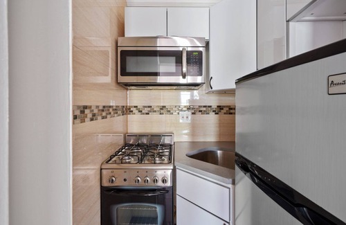 East Village Apartment | Comfortable Apartment #403