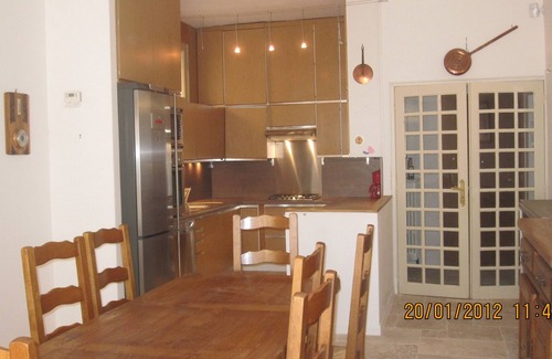 Hyeres City Centre Apartment | Comfortable apartment/villa on the ground floor of a 2-storey house