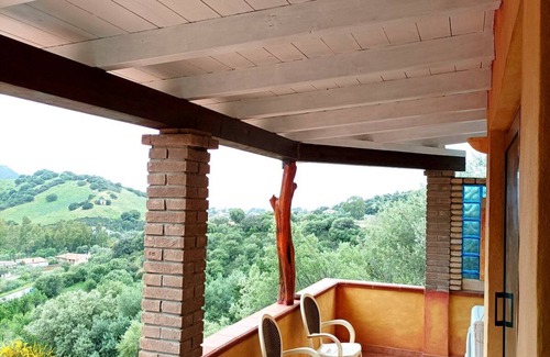 Solanas House | Comfortable apartment with private terrace near the sea, near Villasimiu