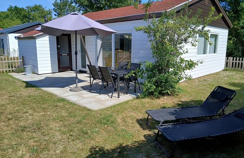 Sint Maartensvlotbrug House | Comfortable bungalow, free WiFi, dogs are welcome