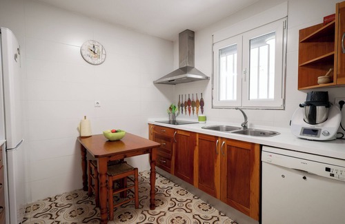 Molinell Ski Chalet | Comfortable chalet on the beach, large outdoor area. Near MET and Golf