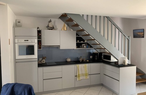 Penestin Villa | Comfortable, contemporary accommodation 100 metres from the beach (gold mine)