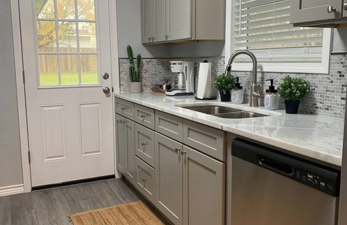 La Brisa House | Comfortable Countryside Home - 3 Miles to A&M Univ