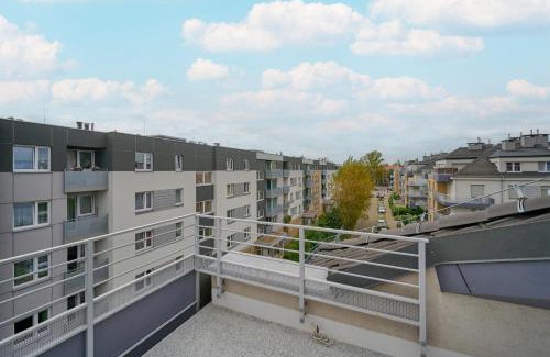 Krzyki Apartment | Comfortable & Cozy Studio with Balcony - Klimasa by Noclegi Renters